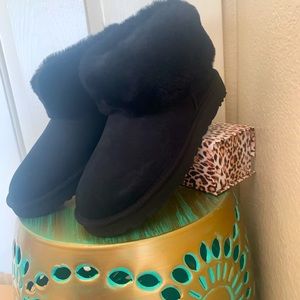 Black Ugg Boots